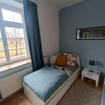 An Den Elbwiesen Neben Der Altstadt * Dresden