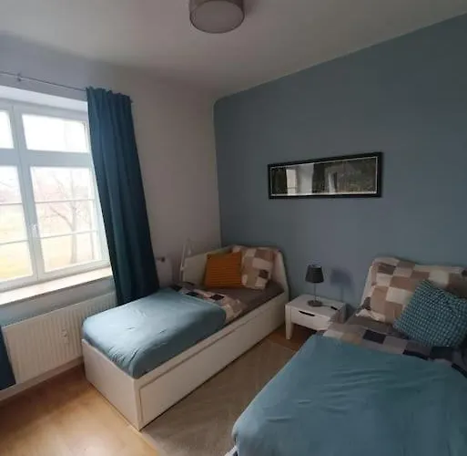 An Den Elbwiesen Neben Der Altstadt *